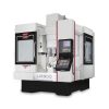Industriell Fleroperationsmaskin Quaser UX500 CNC-bearbetningscenter på vit bakgrund.